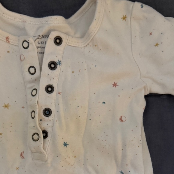 Cozy White Star Print Kids Footie - Picture 2 of 2
